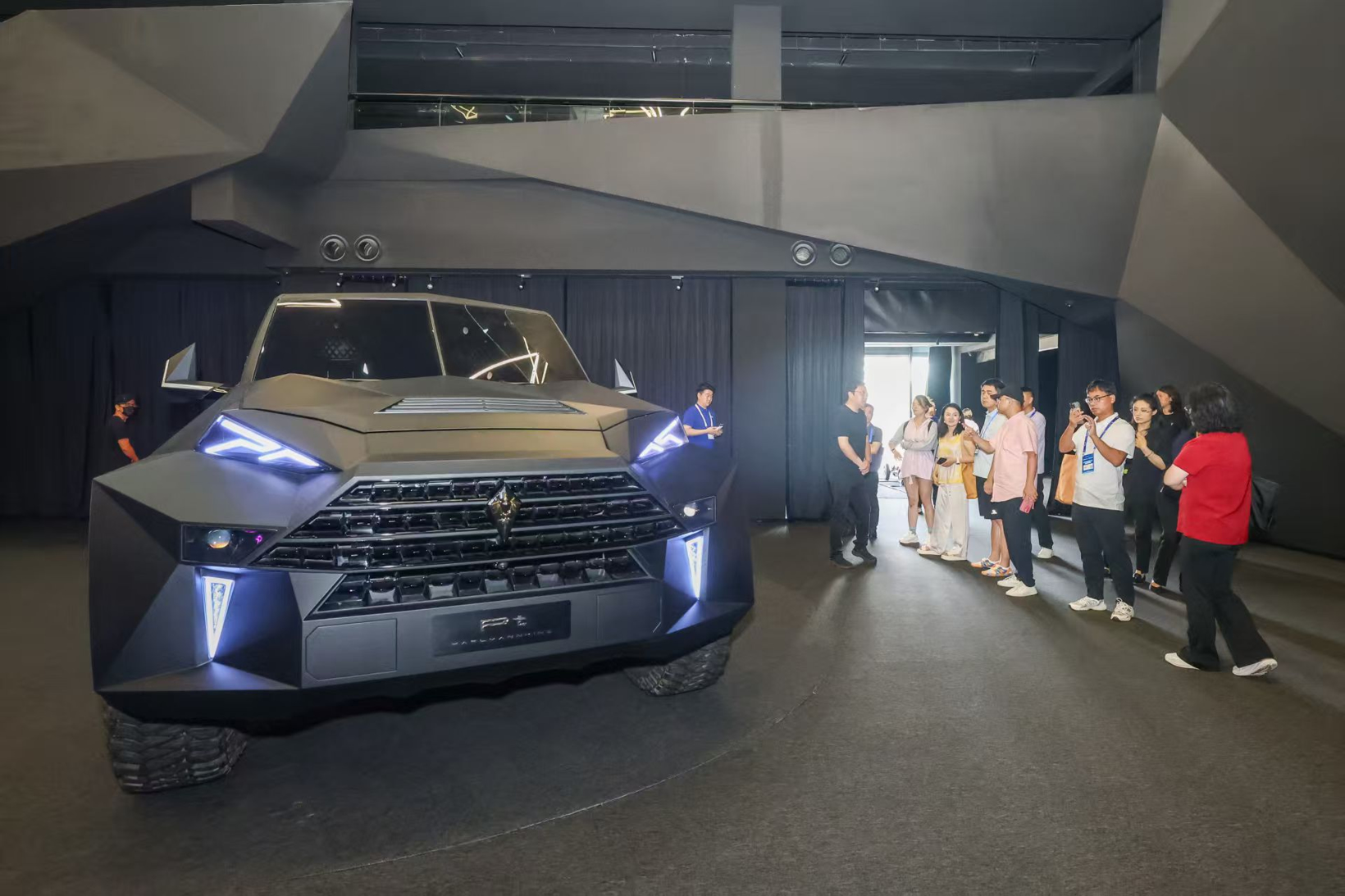 2025 China Automotive Forum Organizes Insightful Visits to Key Industry Sites