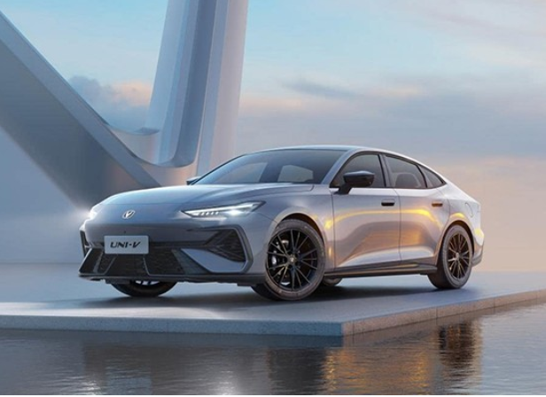 Third Generation Changan UNI-V Officially Launched for Pre-Sale
