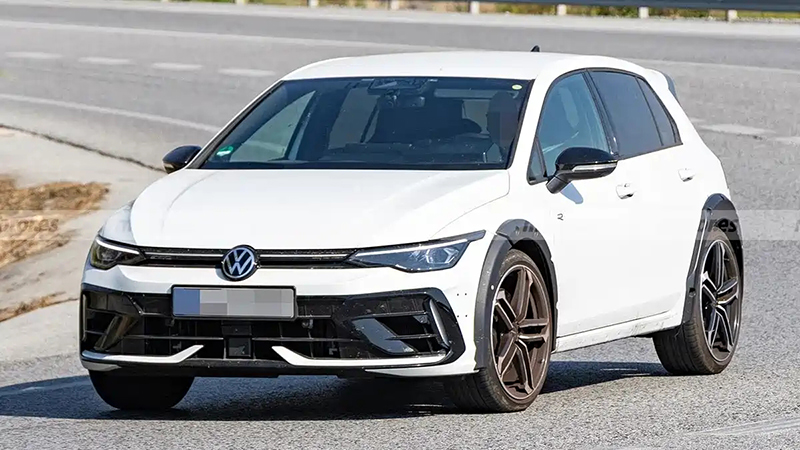 New Volkswagen T-ROC R Spy Photos Released