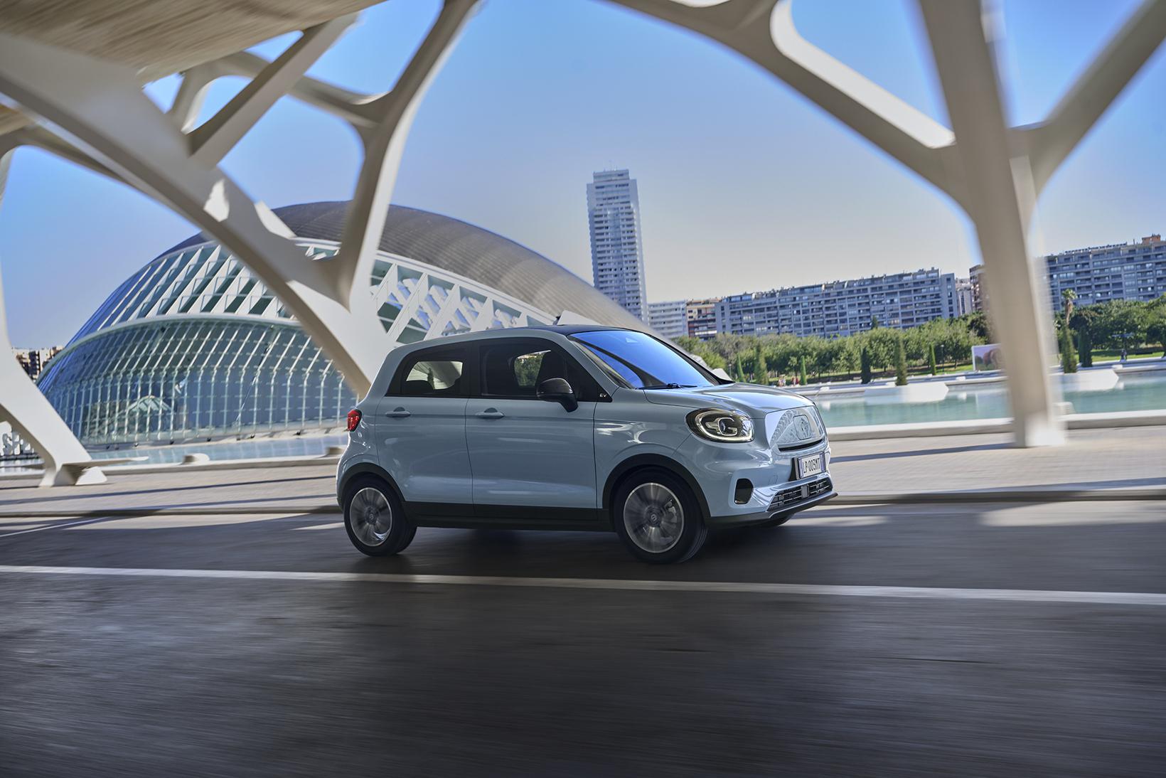 Stellantis and Leapmotor International Cut EV Prices in the UK by 10%