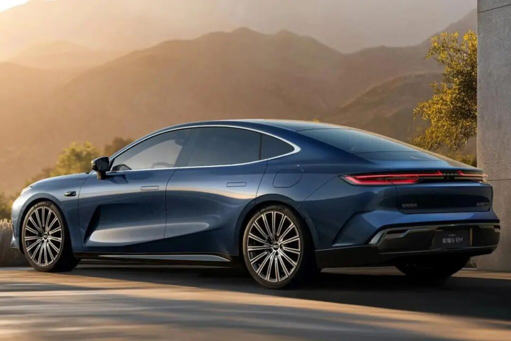 Reflections on the First Half of 2025: Trends and Challenges in China's Automotive Market