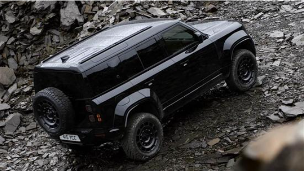 Land Rover Defender OCTA Black Edition Officially Unveiled