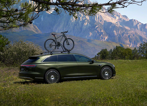 Hongmeng Zhixing Unveils Official Images of New Large Sedan - Xiangjie S9T