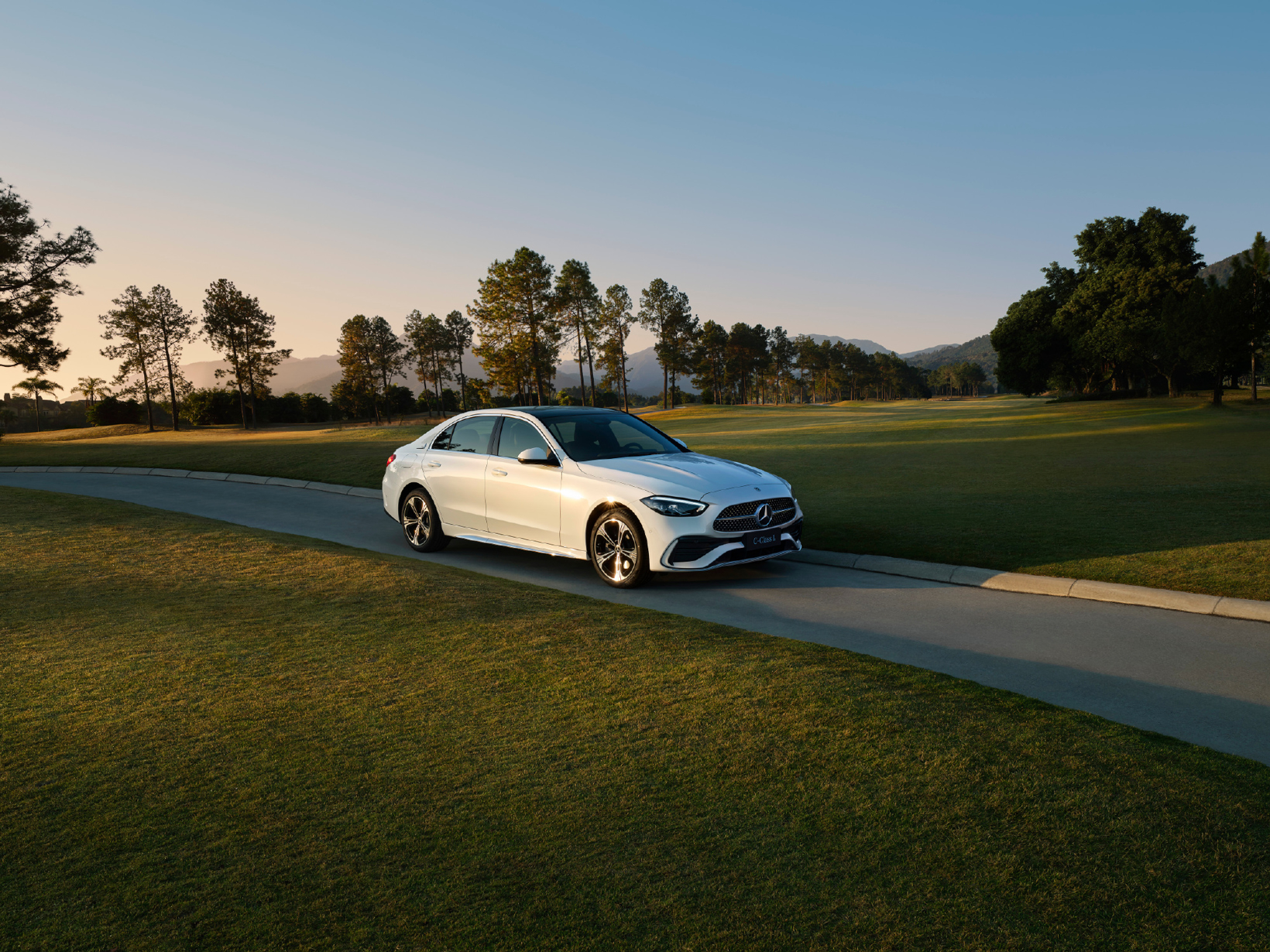 China Adjusts Consumption Tax Policy for Ultra-Luxury Cars