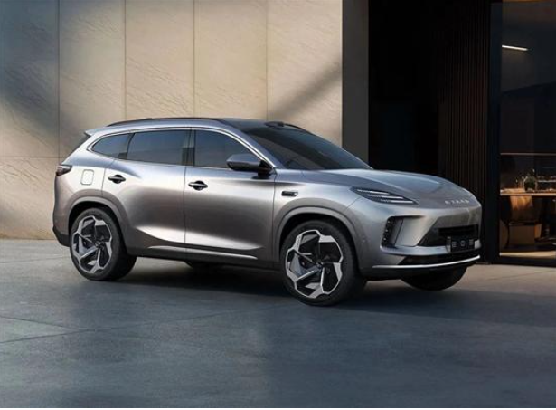Xingtu Unveils Official Images of the New Xingyue E05 Mid-size SUV