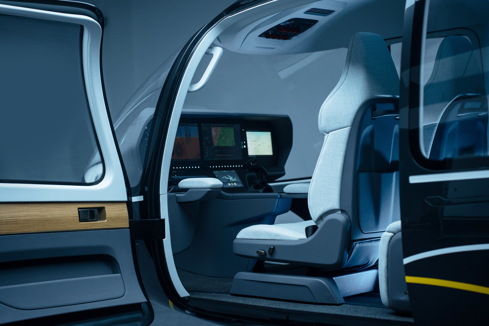 International Low Altitude Economy Expo 2025 Kicks Off with Launch of AE200 Smart Cabin