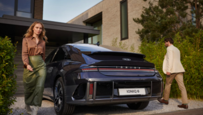 Hyundai Achieves Record High Female Executive Ratio and Salaries