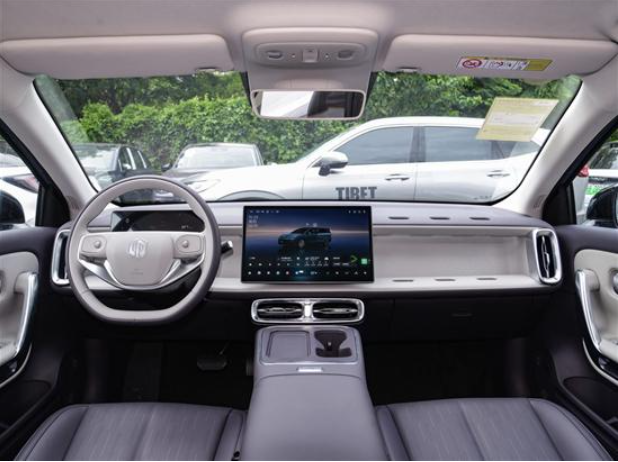 Leapmotor B01 Compact Sedan Set to Launch in Late July