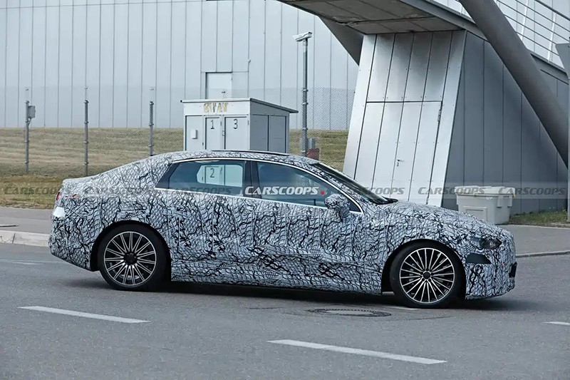 New Mercedes-Benz C-Class Electric Vehicle Spy Photos Leaked