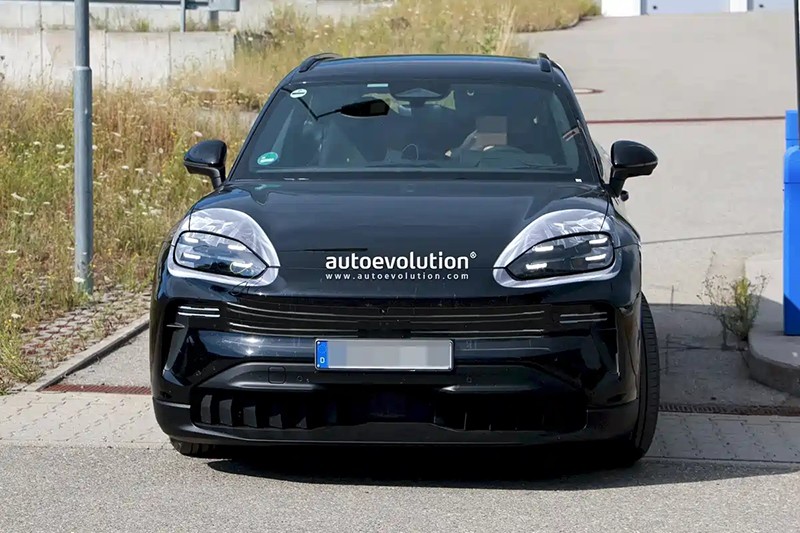 Spy Shots of Electric Porsche Cayenne Interior Revealed