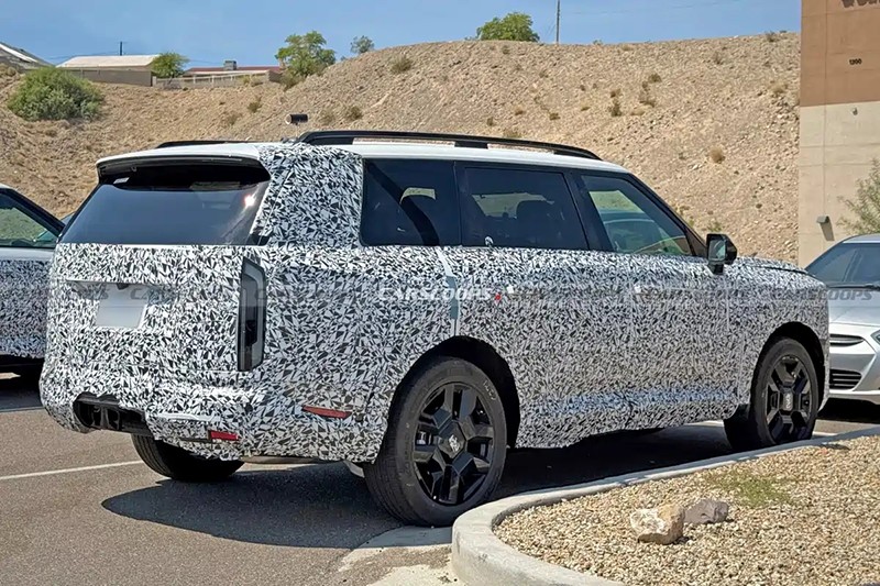 Kia Telluride Test Spy Photos Revealed, Offering Gasoline and Hybrid Options