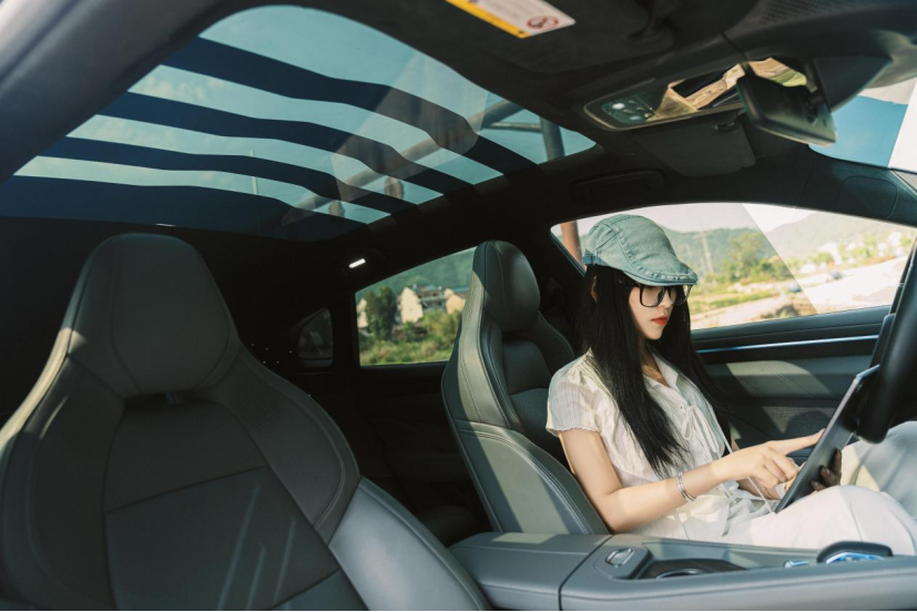 Jingyi Technology Unveils Smart Nano-Dimming Glass for Automotive Applications