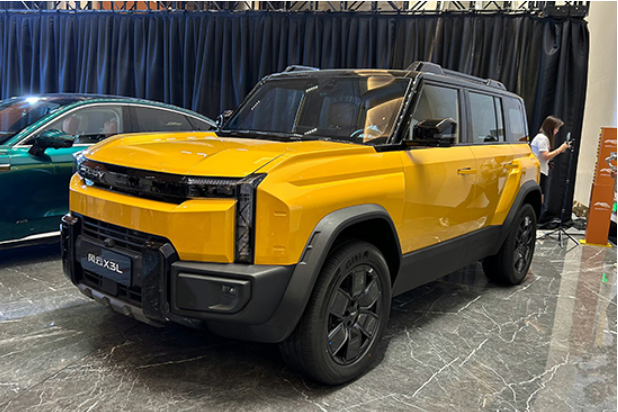 Chery Unveils New Compact SUV Fengyun X3L with Extended Range Powertrain