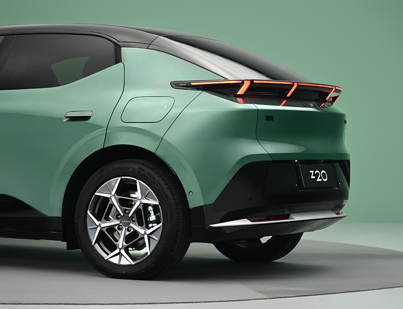 Lynk & Co Z20 Launches New Entry-Level Models Priced at 109,900 to 118,900 Yuan
