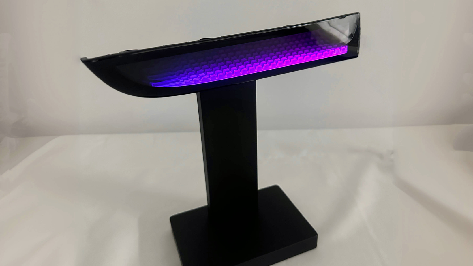 INFINITY LIGHT Dynamic Ambient Lighting Technology Application