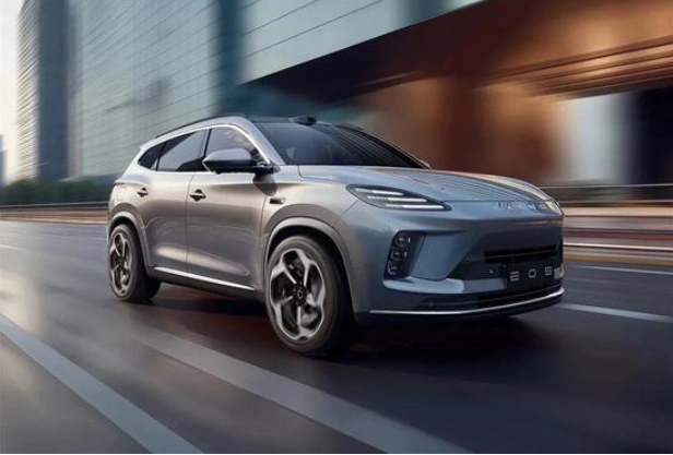 Xingtu Unveils Official Images of the New Xingyue E05 Mid-size SUV