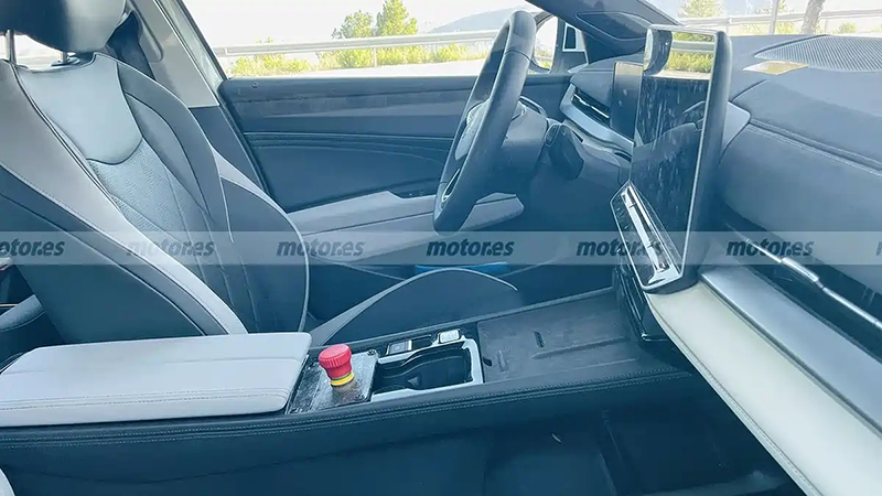 New Volkswagen Magotan Plug-in Hybrid Spy Photos Revealed