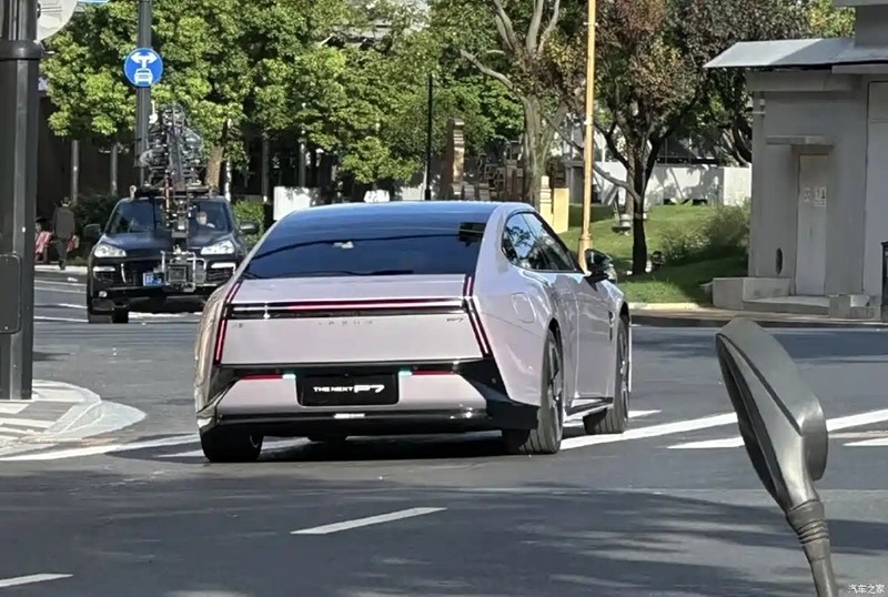 New Xpeng P7 Real Car Images Exposed, Launch Expected in Q3