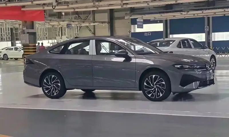 FAW-Volkswagen Sagitar L Real Car Images Exposed, Expected to Launch in Q3