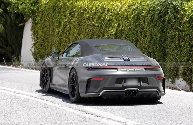 Spy Photos of the New Porsche 911 Speedster Leaked