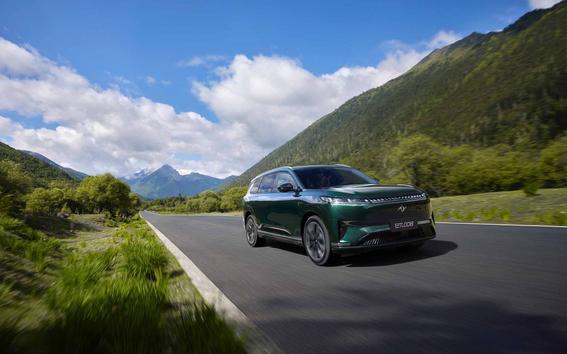 Dongfeng Launches Updated 2026 eπ008 Six-Seat Version