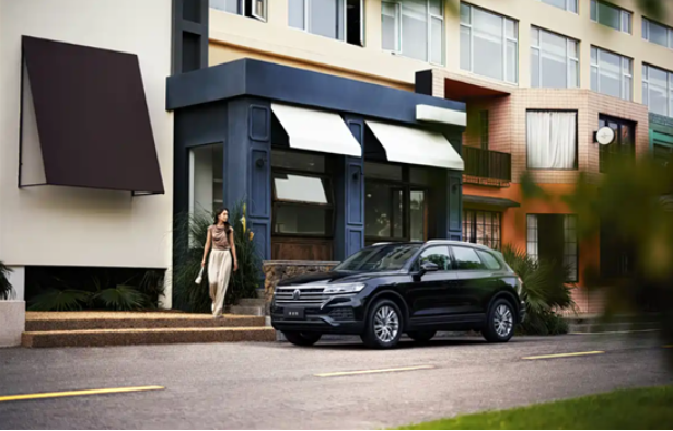Volkswagen Touareg 2.0 TSI Ruiyue Version Launched in China