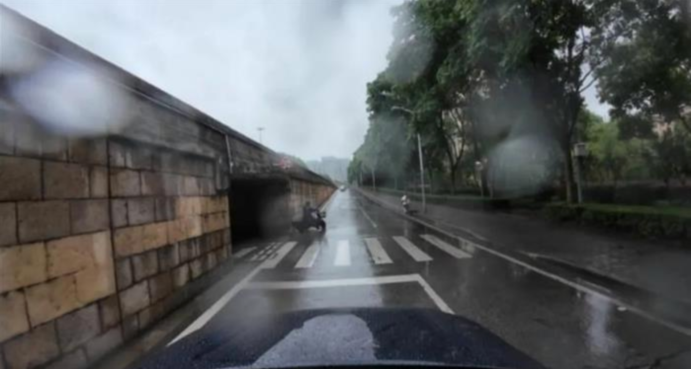 The Summer of Suzhou: Intense Competition and the Rise of Smart Driving