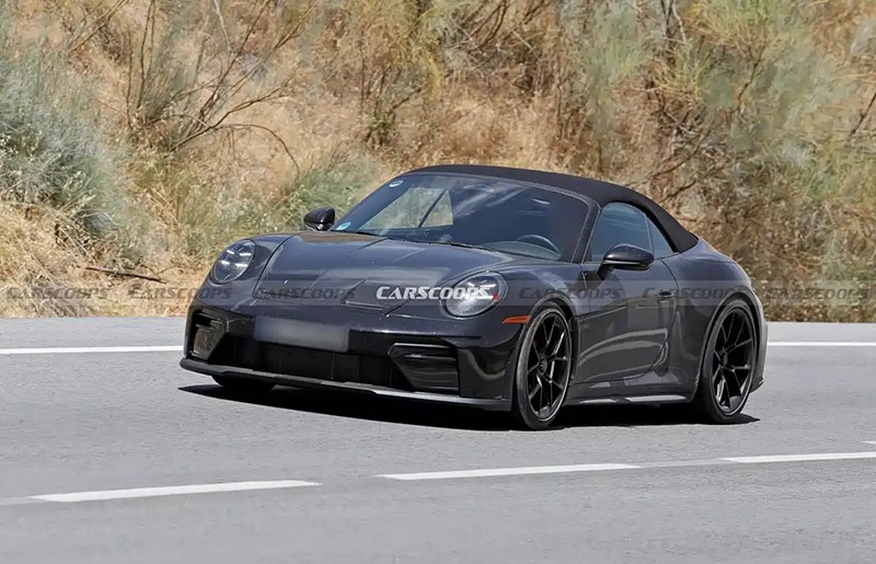 Spy Photos of the New Porsche 911 Speedster Leaked